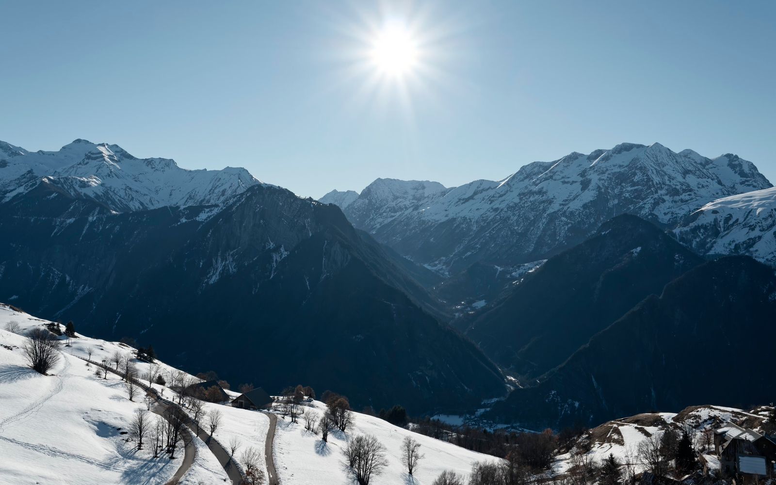 Villard Reculas (UTC+8)(Fixed) Dynamic Wallpaper Club